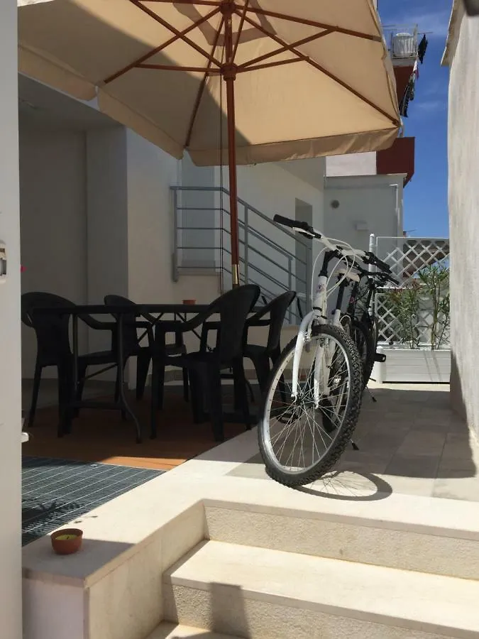 Charm Holiday Terrasini